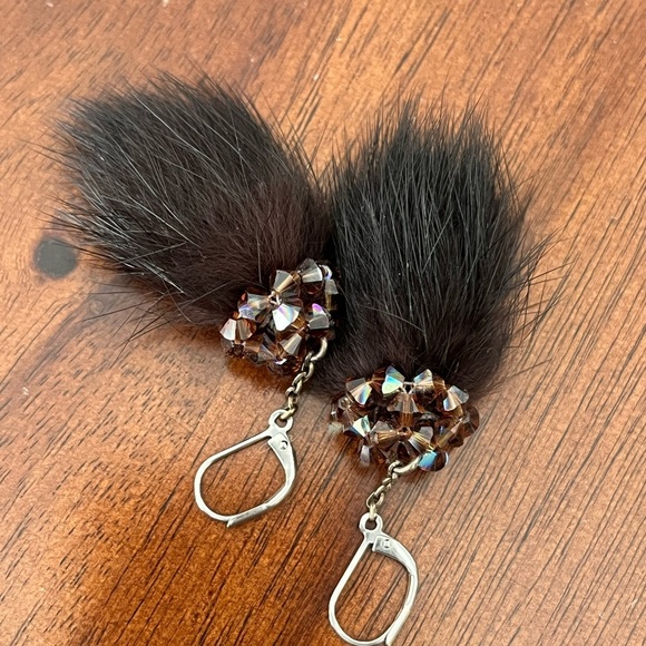 Faux Fur Rhinestone brown Earrings - Picture 5 of 5